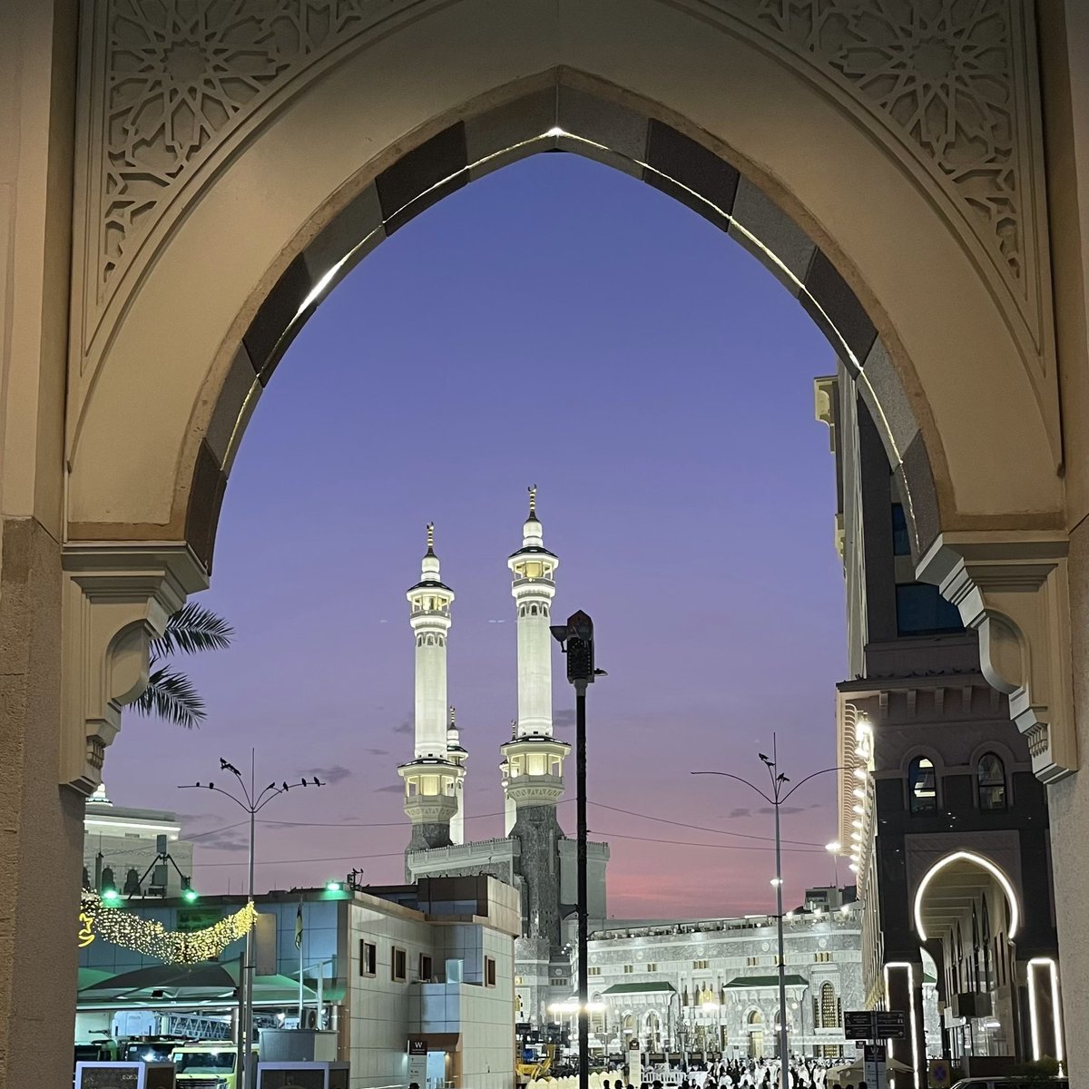 HolyMakkah01's tweet photo. SUN RISING IN HARAM 💜 https://t.co/ZfoOYYAVCL