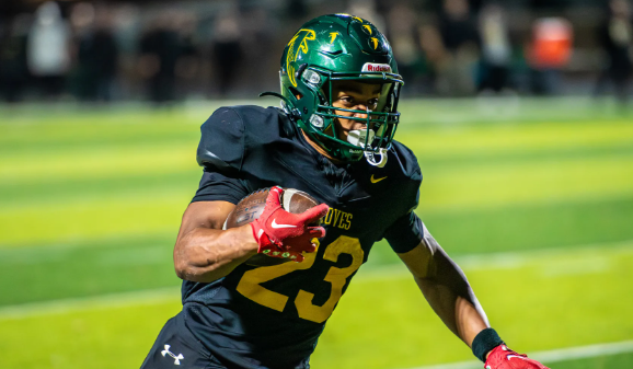 AllenTrieu's tweet photo. The state of Michigan has nearly 20 senior RBs with college offers.

From a Michigan commit to three committed to GVSU to multiple others who impressed this offseason, here is the rundown of top ball carriers.

https://t.co/bBD3tDQnH4 https://t.co/URMszBbG9q