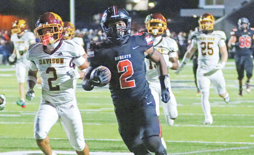 AllenTrieu's tweet photo. The state of Michigan has nearly 20 senior RBs with college offers.

From a Michigan commit to three committed to GVSU to multiple others who impressed this offseason, here is the rundown of top ball carriers.

https://t.co/bBD3tDQnH4 https://t.co/URMszBbG9q