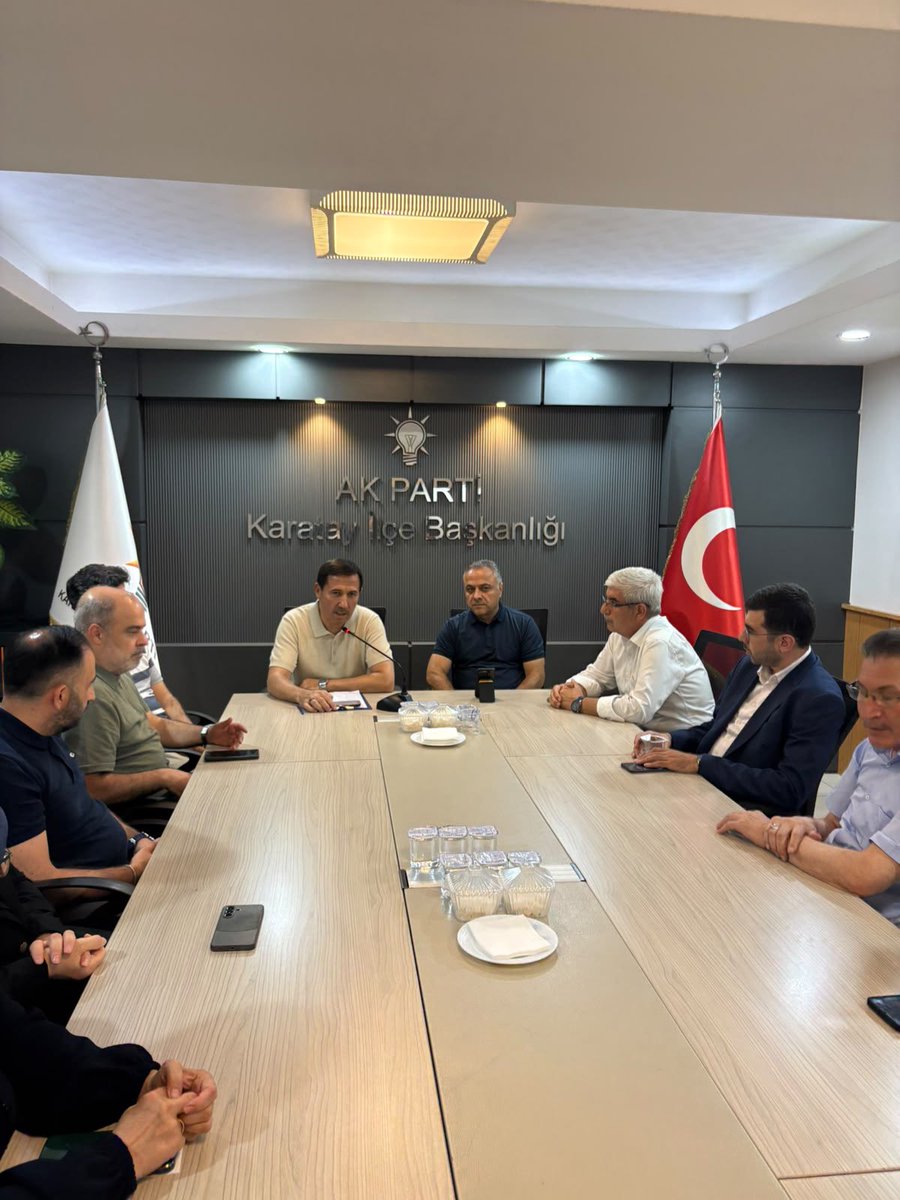 akparti_karatay's tweet photo. AK Parti Karatay İlçe Başkanlığı olarak haftalık yönetim kurulu toplantımızı, İlçe Başkanımız Akif Demirci başkanlığında; Karatay Belediye Başkanımız Hasan Kılca’nın katılımıyla gerçekleştirdik.

Toplantımızda teşkilat çalışmalarımızı değerlendirirken, Karatay Belediyemizin devam eden projeleri, yatırımları ve önümüzdeki dönem hedeflerine ilişkin kapsamlı istişarelerde bulunarak bilgilendirmeler aldık.

Ortak akıl ve istişare kültürüyle Karatay’ımız için var gücümüzle çalışmaya devam ediyoruz.

@avakifdemirci 
@hkilca