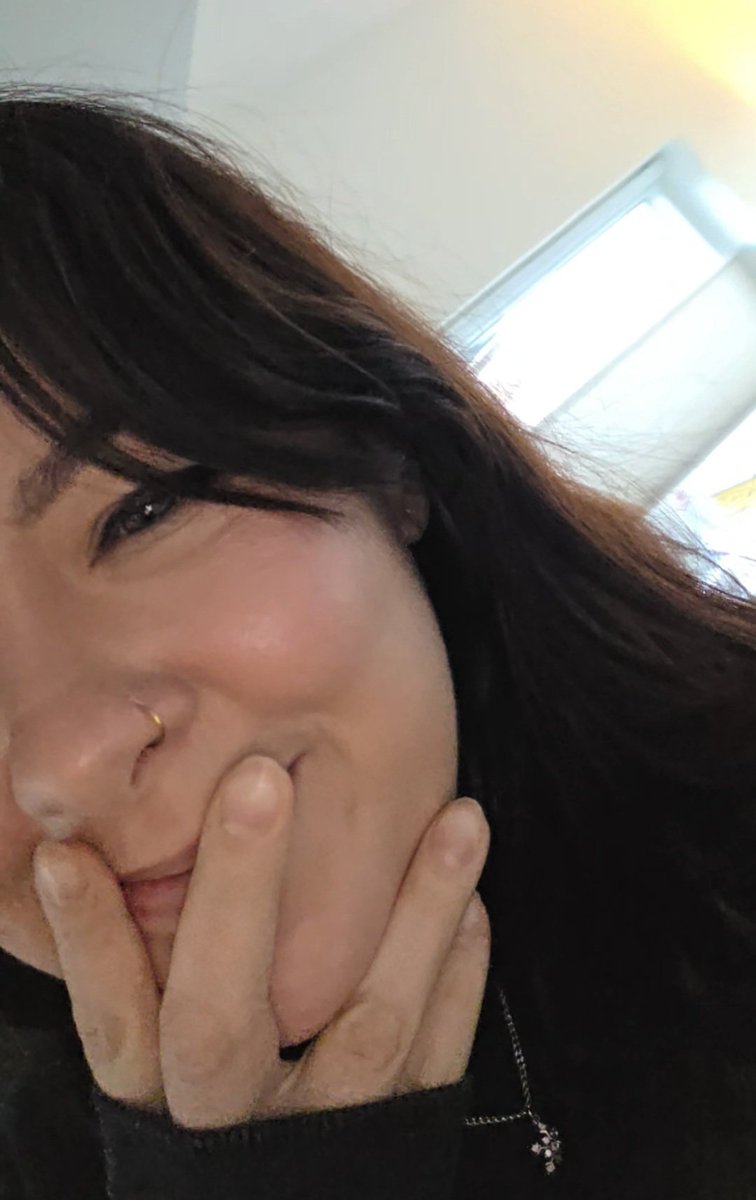 MissLeatherRose's tweet photo. Wie zou mij durven dienen op een pokemon card show? Ik kies uit wat ik wil en jij betaald! DM als je dit wil 🥵 https://t.co/CySmACKCJQ
