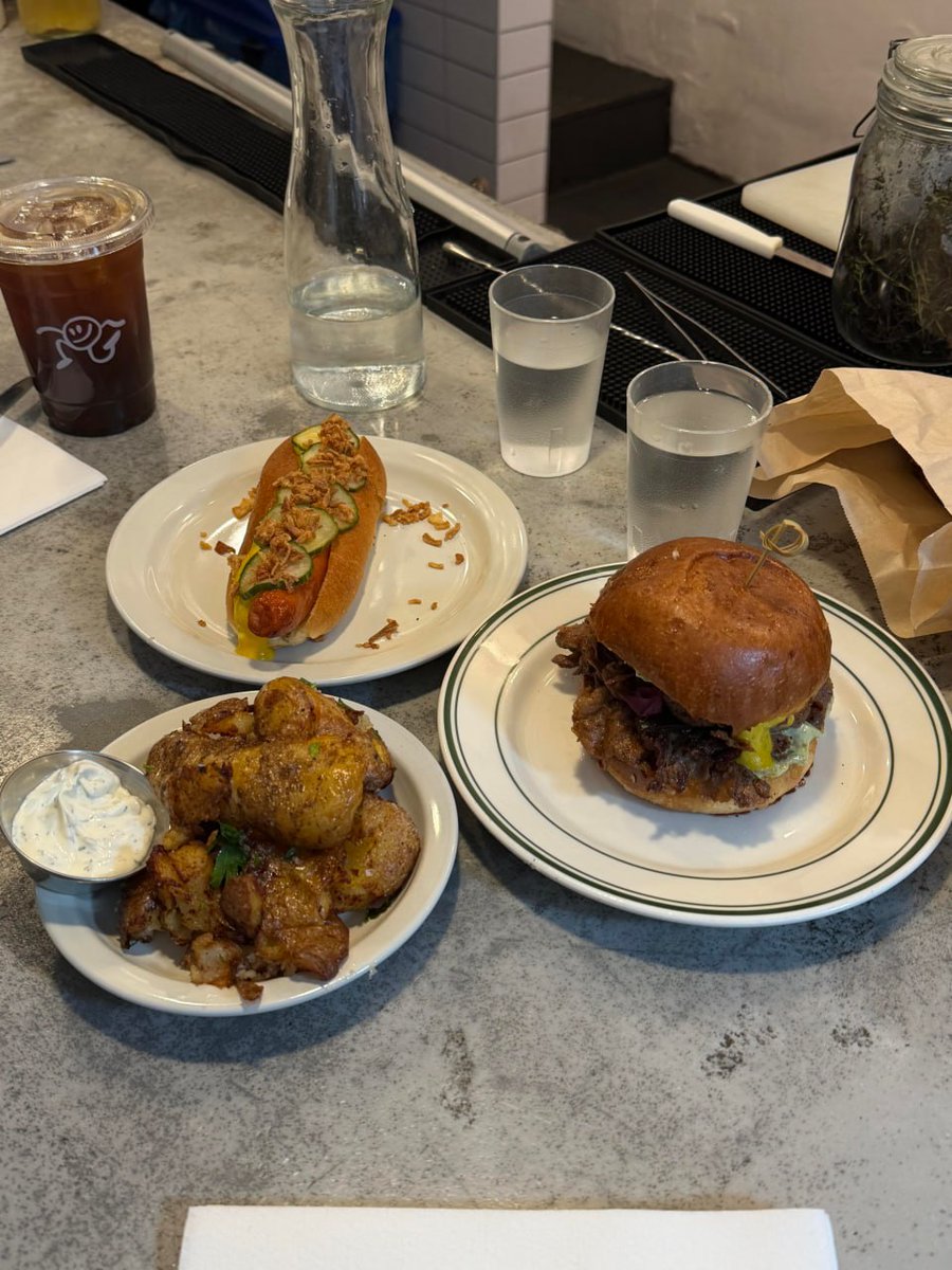 Grace663c's tweet photo. Carnivore? No, it's carb day. These potatoes are perfectly crispy and the sour cream dip is just chef's kiss. How could anyone resist this feast? 🙋‍♂️ https://t.co/M82jYVhAh0