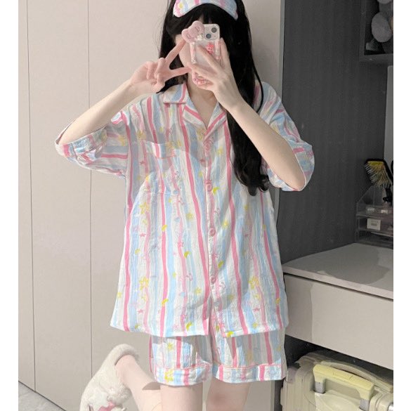 Xiaotin41314848's tweet photo. 🌙💗 ชุดนอนน่ารัก ใส่สบาย ราคาพิเศษรับเทศกาล 8.8! ใครกำลังมองหาชุดนอนใหม่ ห้ามพลาดตัวนี้เลย 🥹✨เนื้อผ้านุ่ม ใส่สบาย ดีไซน์น่ารักละมุนใส่นอนก็ฟิน ใส่อยู่บ้านก็ยังดูดี 💕
#Shopeeaffiliate #teenager 
https://t.co/dtNGyzyiU5 https://t.co/UpiDO3yHIG