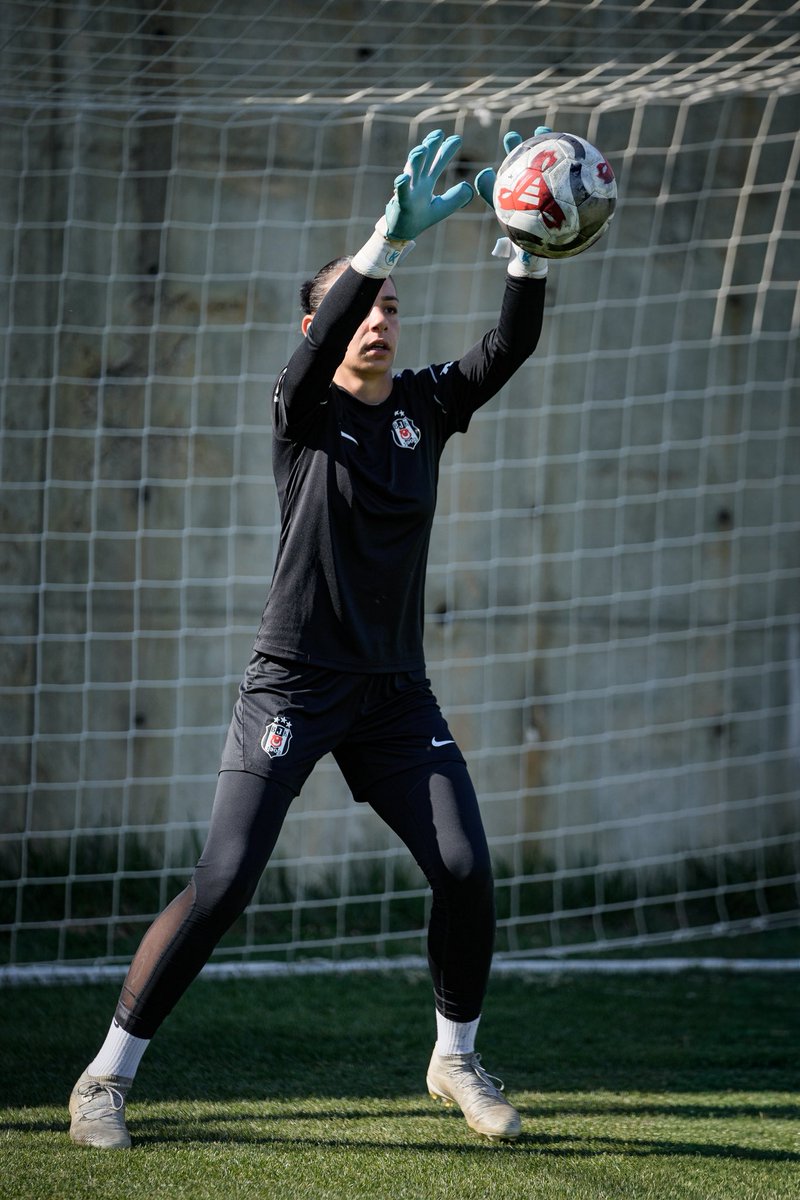 BJKKadinFutbol's tweet photo. Günün ikinci antrenmanı. ✅ https://t.co/8c3jqZn6pE