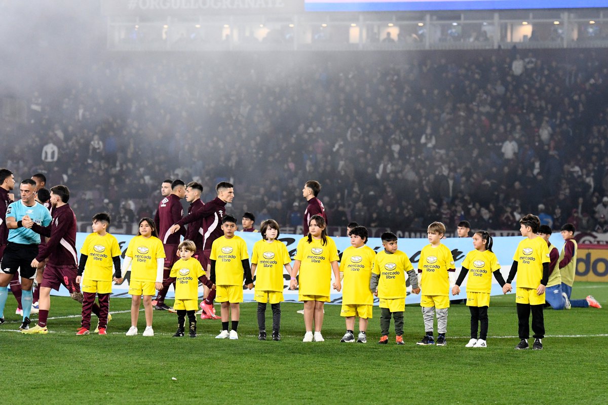 clublanus's tweet photo. 🇱🇻 Seguinos en Flickr y descargá las imágenes de los Niños Escolta acompañando al Grana en la Torneo Clausura 2026 de la #LigaProfesional

🔗 Álbum: https://t.co/2qNFKgwpXO https://t.co/oNSkgBQLjS