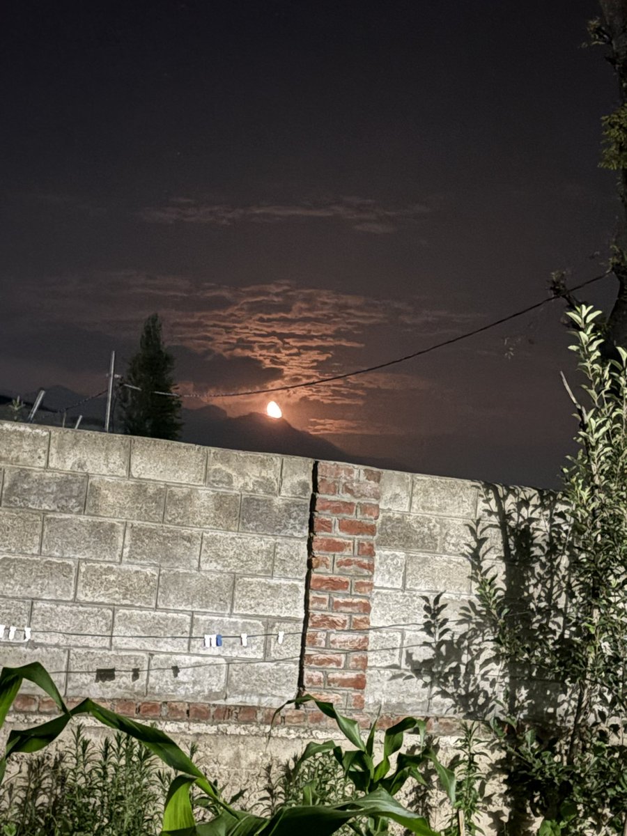 Drsheikhamina's tweet photo. Clicked just now #MoonNight https://t.co/wU2rAsUGMS