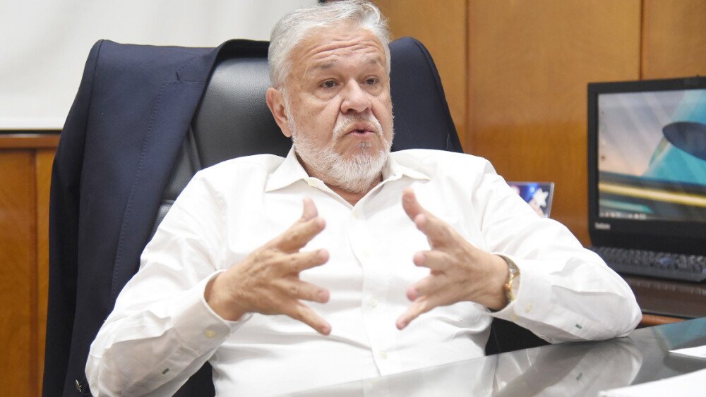 delpynews's tweet photo. ▶️¿DIMENSIONAN ESA CIFRA? DE TERROR LO QUE PASÓ EN IPS | ​​​😖

Imputaron a los expresidentes de la previsional, Vicente Bataglia y Jorge Brítez, por un presunto perjuicio de G. 61.000 millones a la institución.🤑🔥​

📌La imputación alcanza a otros siete exfuncionarios.

🚨La Fiscalía pidió prisión preventiva para todos, al considerar que existe pedido de fuga.

Vía: AnibalEspinola1 y 1080 AM