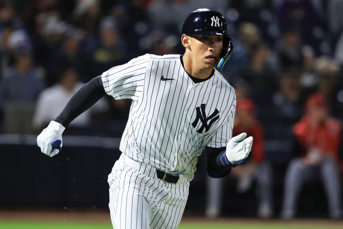 YankeeReport_'s tweet photo. Before the kid makes his debut Yankee fans,

Just let George Lombard Jr. be George Lombard Jr. https://t.co/RCZq3DgMwO