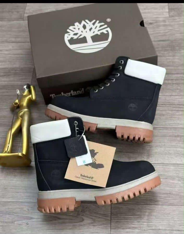 MikunStyles6's tweet photo. Style Timberland in different colors🔥🔥🔥
Which color will you be going for?

Ngn 60,000
Place your order today!!! https://t.co/Sda6xGVa24