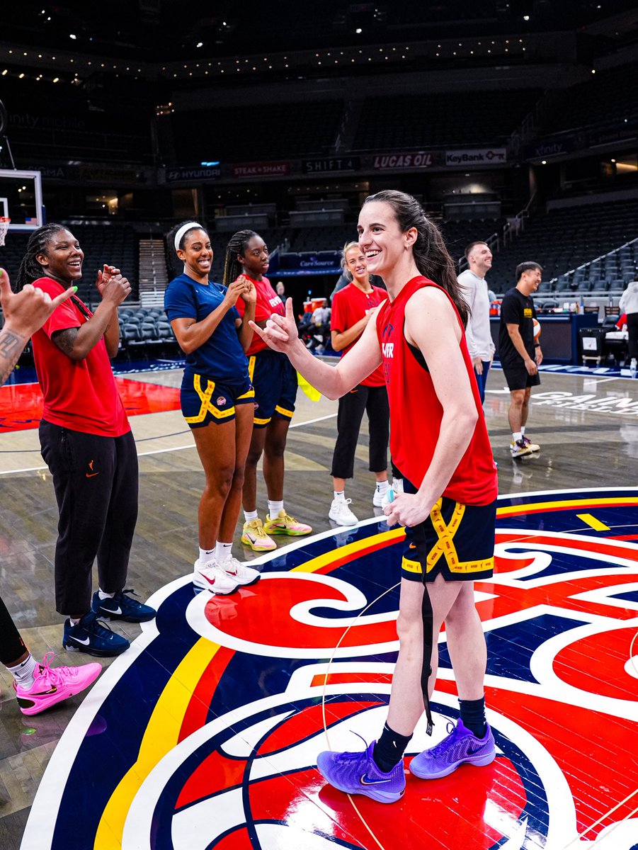 IndianaFever's tweet photo. back-to-back Eastern Conference Player of the Week honors for CC 🤙 https://t.co/JBnOQzBrhV