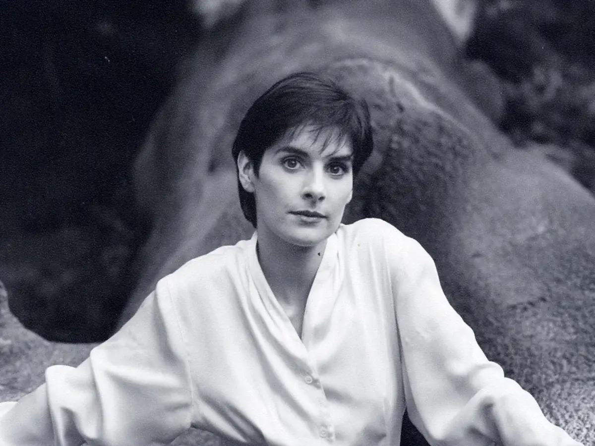 ProdigalHomeGal's tweet photo. Eithne Pádraigín Ní Bhraonáin, globally celebrated by her mononymous stage name Enya, is an iconic Irish singer, songwriter, and classical… 

Read More: Enya Biography: Instagram, Net Worth, Height, Age, Parents, Husband, Children https://t.co/4wy3MzglCY https://t.co/NBSGGgggID