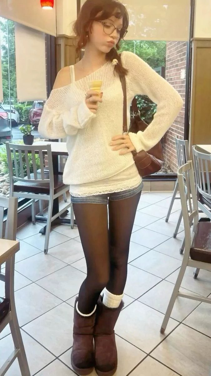 carafait's tweet photo. this specific brand of thinspo will always get me https://t.co/zMtFDZ56hm