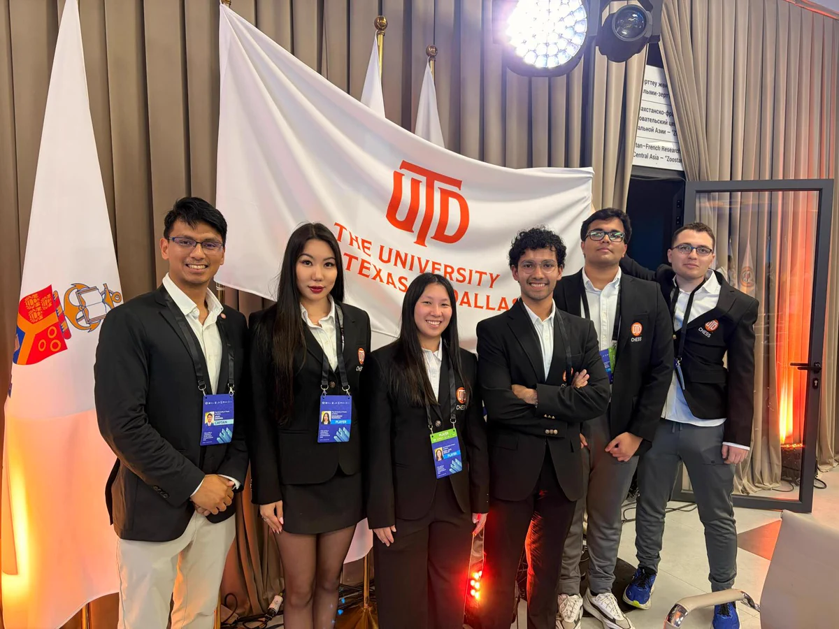 Group photo of the UT Dallas chess team contingent at the World University Team Chess Championship