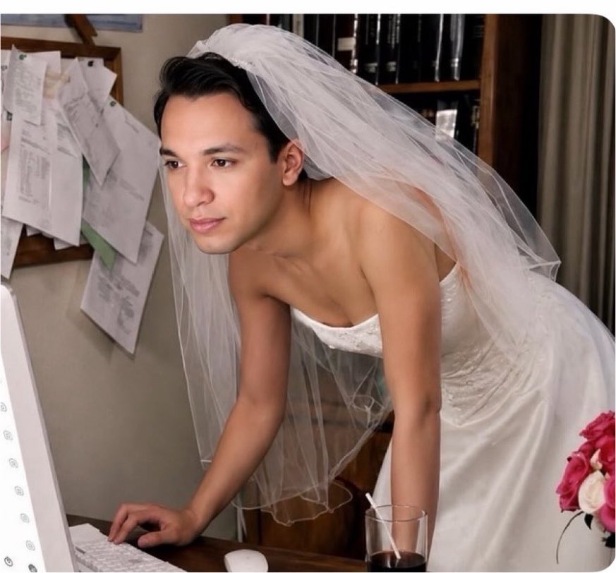 lcdlfmxmeme's tweet photo. Yo buscando a Fede en todas las cámaras #LaCasaDeLosFamososMéxico #LaCasaDeLosFamososMéxico4 #LCDFM4 #karinatorres #fede https://t.co/bnwZZLdXsT