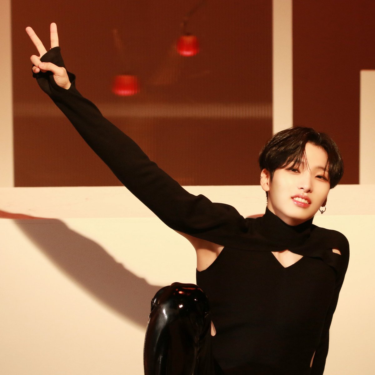 shinytomoon's tweet photo. seoho 98% done ✅🧡
d-11!!!! https://t.co/8mKDE7fGyS