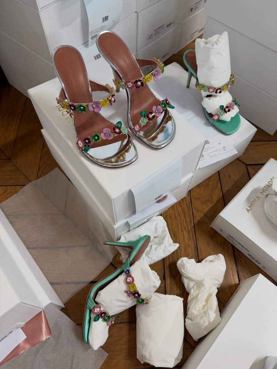 Mimiboards's tweet photo. Amina Muaddi Heels https://t.co/7dlkGD2260