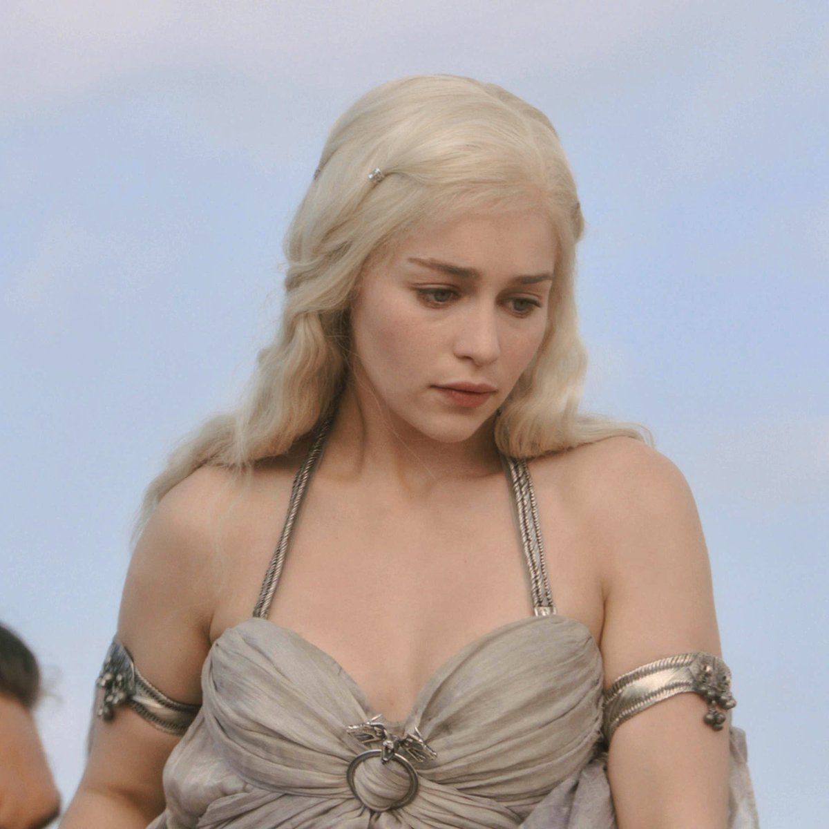 thinkdaenerys's tweet photo. angel https://t.co/pwOId6jevu