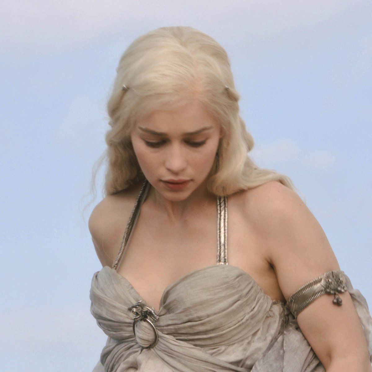 thinkdaenerys's tweet photo. angel https://t.co/pwOId6jevu