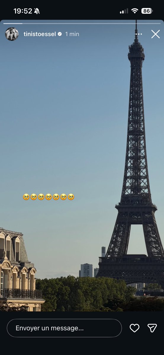 bym_isma's tweet photo. que le fandom français se réveille https://t.co/TPXoIwsexN