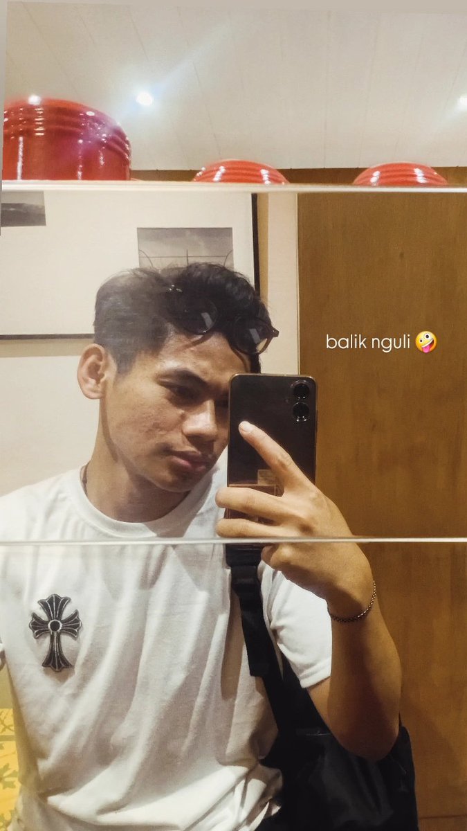 itsmarvello_'s tweet photo. tebak kerjaan?? 🤪
#bandung https://t.co/uY0whu7ZfH