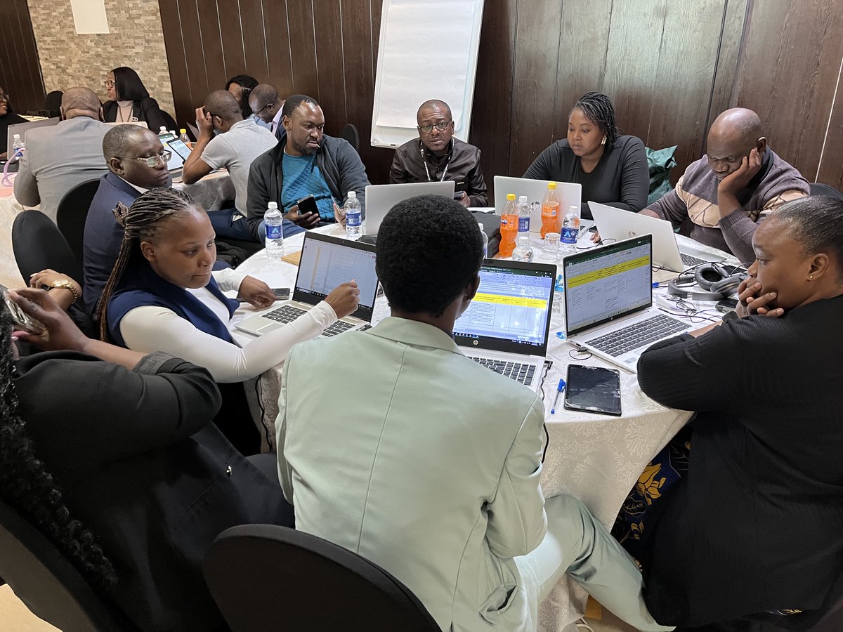 UNStats's tweet photo. 📍On 14-15 July in Lusaka, @UNStats, @UNinZambia, @zamstats and national stakeholders came together through the #Data4Now initiative to identify priority data needs and agree on a roadmap for strengthening Zambia's national data ecosystem.
Turning collaboration into action.🇿🇲📊 https://t.co/fBoorTXWGh