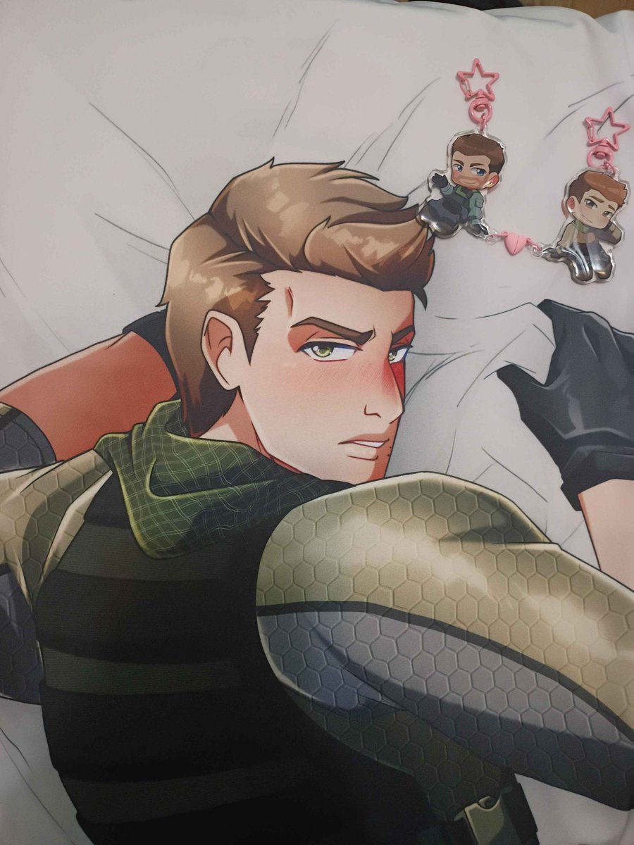 DechartThyme's tweet photo. Both of the keychain options are available once again! 
Plus a little peak of the sample I got of the pillow. 

Bobateapenguin is the artist who did the design for me and it's just 👌 https://t.co/h9FazHG0JX