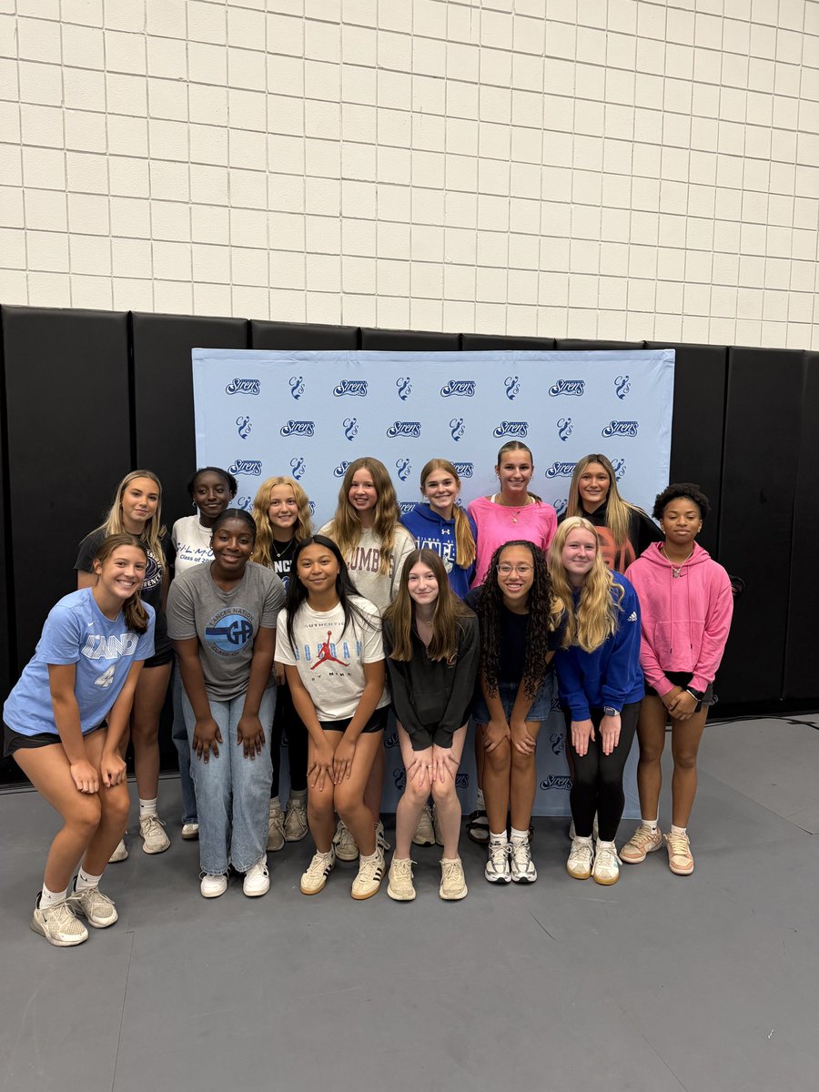 GALancerAD's tweet photo. The GA Girls Basketball team attended todayโs WNBA Reveal Event introducing the Cleveland Sirens! The Sirens are set to take the court for the 2028 season. The team was able to feel the excitement in Rocket Arena for the new chapter of womenโs pro basketball in Cleveland!
#GoGA https://t.co/NPHGCLGUMK