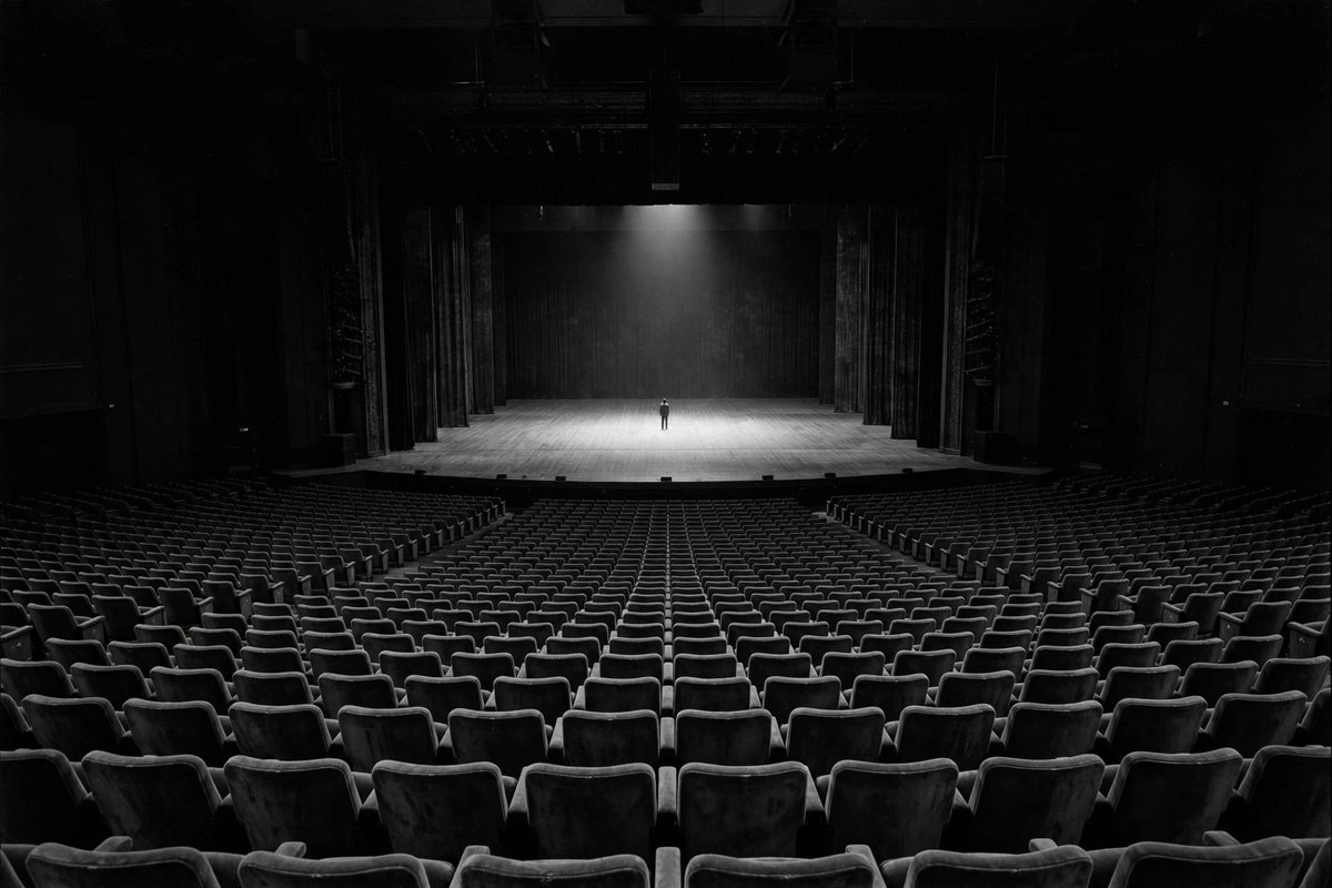 x_Noth1ng's tweet photo. κι όταν έρθει η ώρα να πούμε τα λόγια, 
ο ρόλος θα μοιάζει μικρός κι ασήμαντος 
γιατί τόσο ακριβώς ήταν https://t.co/zTeXsygLhj
