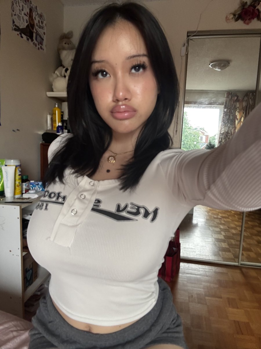 GlAVENCHY's tweet photo. forgot about these https://t.co/mycOZTTAM4