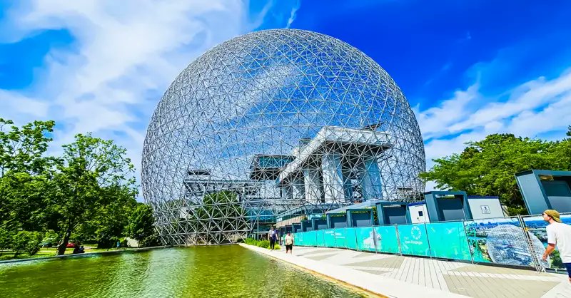 guide2travel's tweet photo. #TriviaTuesday - did you know a geodesic (not geodisk or geodisc) is the shortest line between 2 points on a curved surface? Learn more in this #museum review for #Montreal's Biosphere!
https://t.co/GCCainBtWR
#TravelTips #tbexquebeccity https://t.co/AbkXwSd8VP