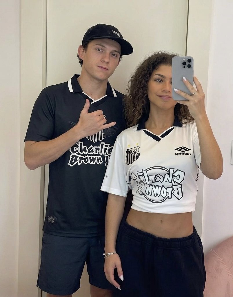 Santoxicofc's tweet photo. Homem-Aranha: Santos é a nossa casa. https://t.co/5bahZJh1NT