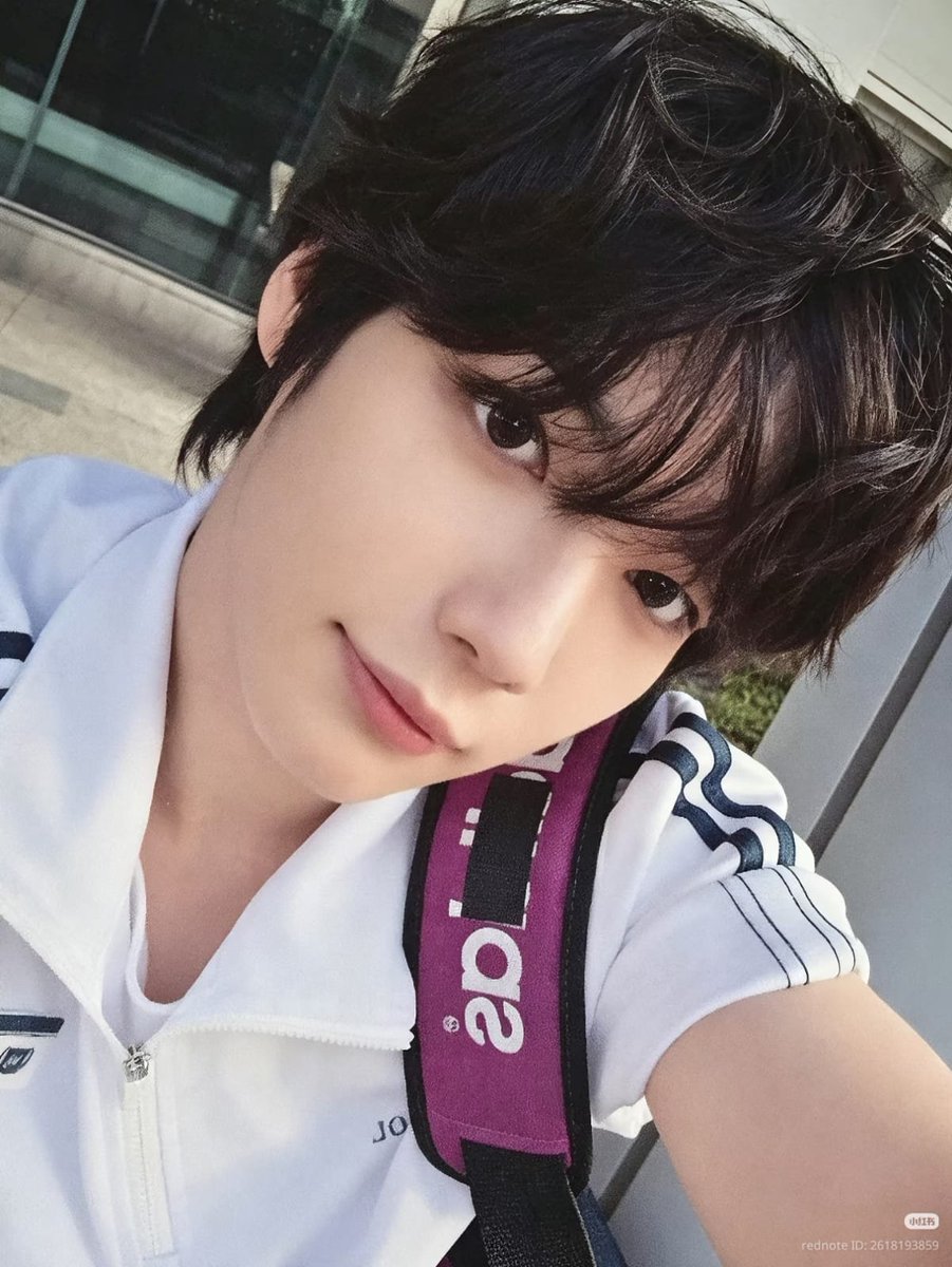koeunthusias's tweet photo. Happy birthday Haminaaa

You already 20 and we still waiting to see your debut stages.

Always be the cherful Hamin that we know❤️

Lets celebrate your next birthday as an idol who officially debut, next year🫰🏻

#해피하민데이_나의자전거소년
#20DreamsWithHamin https://t.co/8xX3yOX2KH