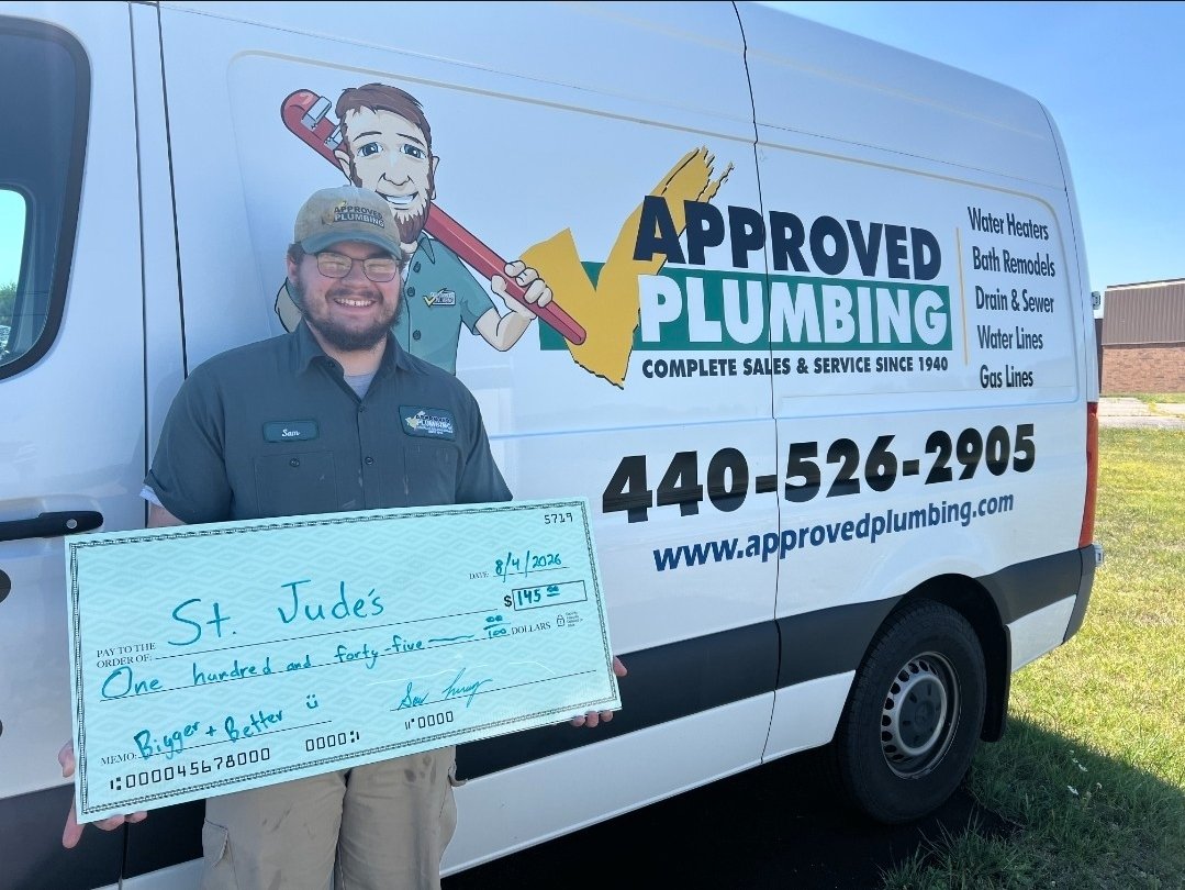 ApprovedPlbg's tweet photo. 🛠 Sam raised $145 for @stjude 👏 for BIGGER and BETTER! On Monday, he started with a penny, traded his penny for a $10, traded $10 for a mini-instapot, traded that for 6 bottles of alcohol, and finally 👏traded that for $145 cash 👏 Thanks to the customers!  #BIGGERandBETTER https://t.co/RoZoP7XUfW
