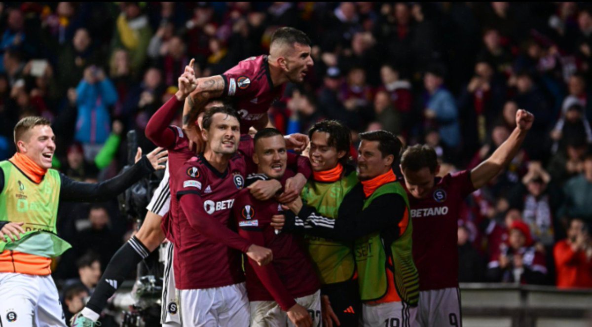 Promisefootball's tweet photo. 🚨 FULL-TIME: Sparta Prague complete a stunning second-half comeback to defeat Lyon in the first leg! 💪🔥
A resilient performance puts the Czech side in control ahead of the return leg, but the tie is far from over. Can Lyon bounce back at home? 👀
#UCL #SpartaPrague #OlympiqueLyonnais