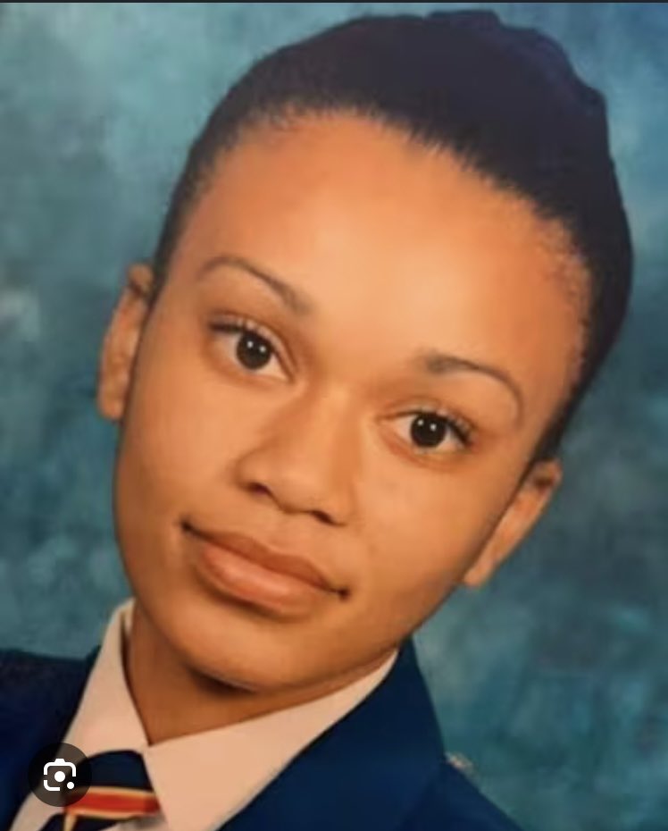 shiluvankuna's tweet photo. Pearl Thusi Her beauty has always been effortless ✨ https://t.co/aIrJUE2WDK