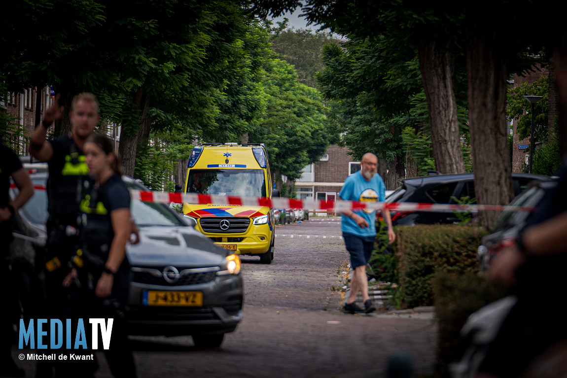Persoon gestoken na vechtpartij op Flakkeesestraat in Rotterdam