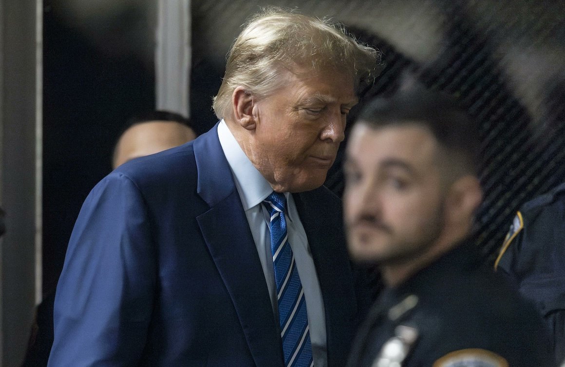 YeezyDubya's tweet photo. President George Bush, with his powerful war plan and courage, overthrew the brutal Saddam Hussein regime in just two weeks.

Despite Israeli support, Trump has been unable to weaken, let alone overthrow, the Iranian regime in the past five months.

#IranWar‌ #Iran #Israel #Trump https://t.co/4up80NjldR