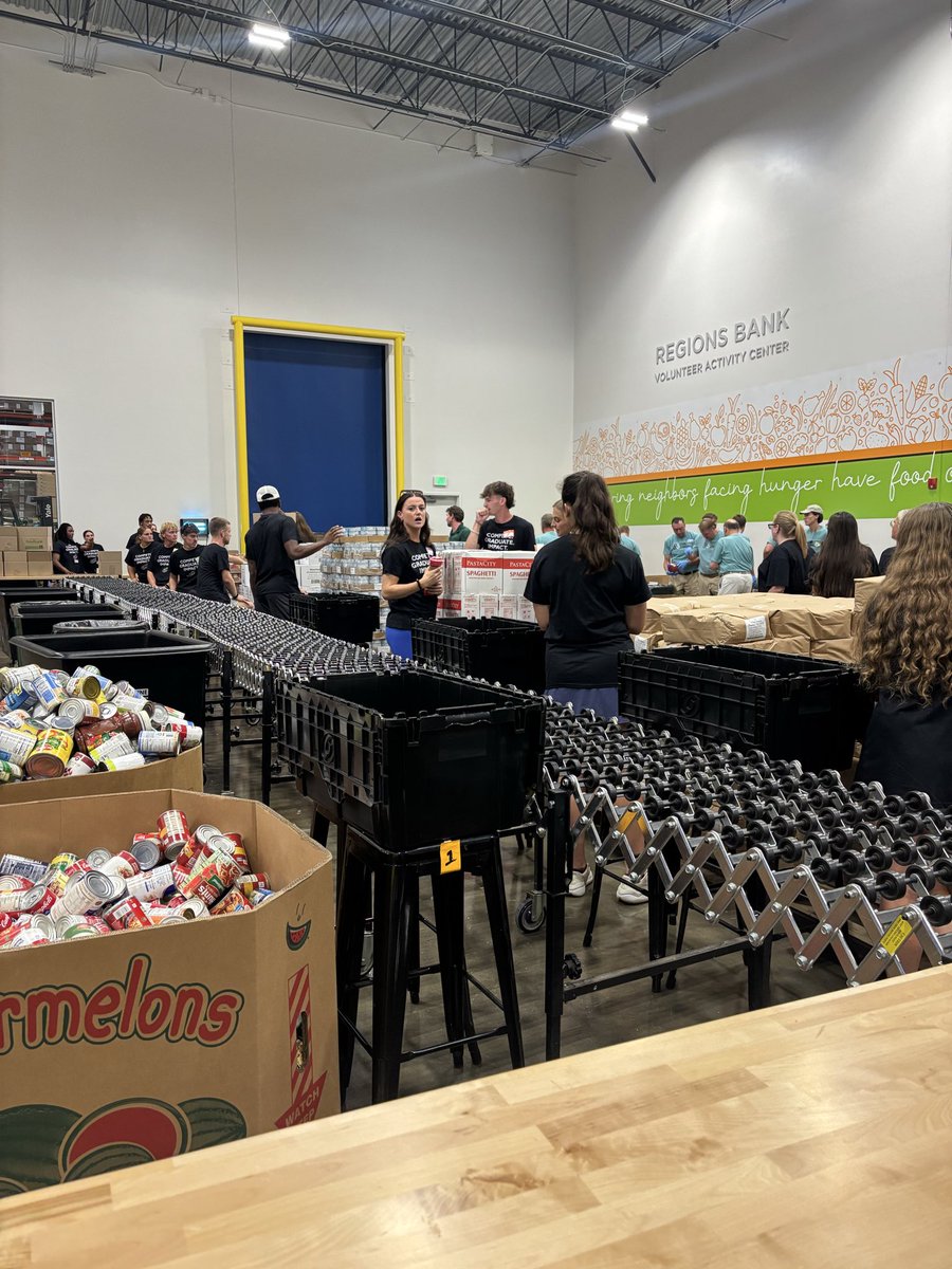 CBUBucs's tweet photo. More Than Student-Athletes. ❤️🤝
Our Bucs are making an impact beyond the game, giving back, serving at local food banks, and lending a hand throughout our community.
Proud to see our student-athletes using their time to make a difference where it matters most. 🏴☠️
#GoBucsGo https://t.co/ypPeuUXcKS