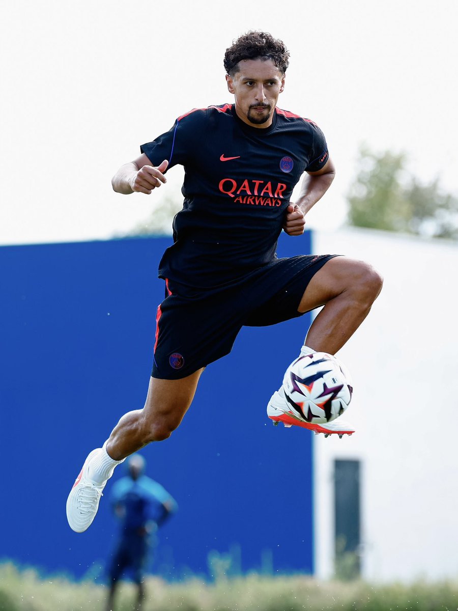 PSG_espanol's tweet photo. ¡El trabajo continúa! 🔋💪 https://t.co/FGWM6n5zw0