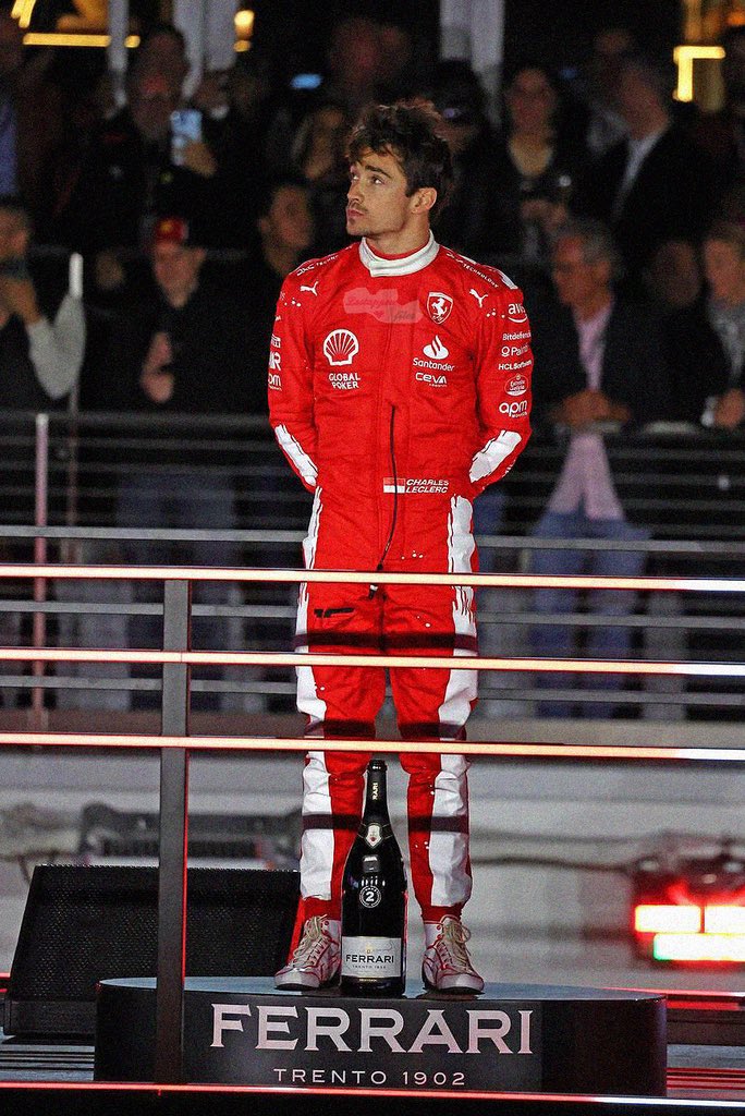 marrlec's tweet photo. these podium pictures were perfection https://t.co/8b0yv9yj59