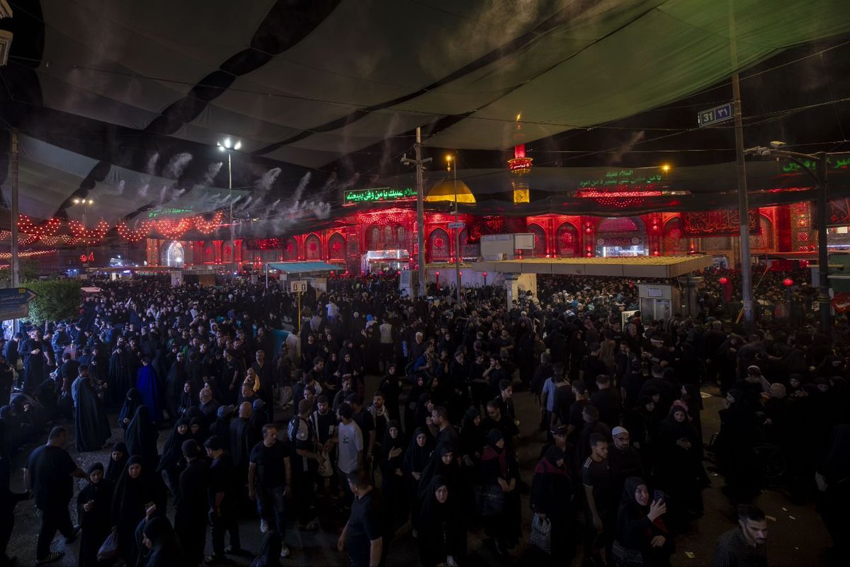 AlkafeelAbbas's tweet photo. ⭕ أجواء زيارة الأربعين عن مرقد أبي الفضل العباس (عليه السلام) في العشرين من صفر

#الحسين_نهج 
#العتبة_العباسية_المقدسة https://t.co/zsP59Dr2kF