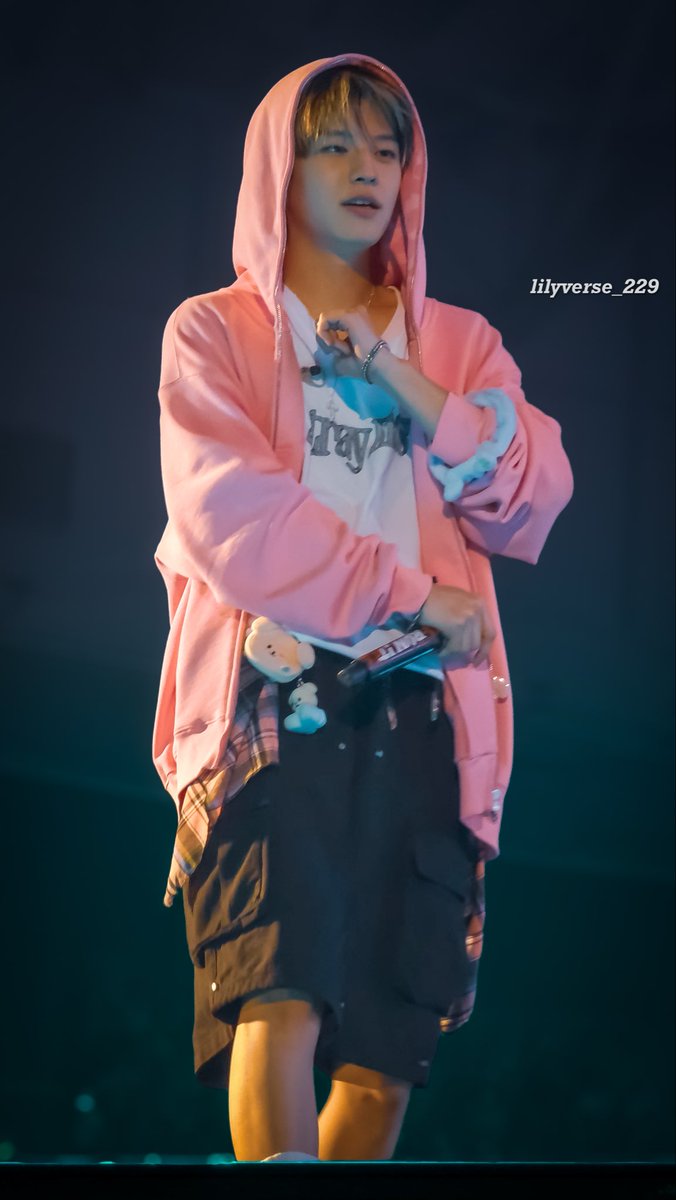 lilyverse_229's tweet photo. 260726 Seungmin 

#RUN_IT_SEOUL #StrayKids #SEUNGMIN https://t.co/d8hSMWaNLI