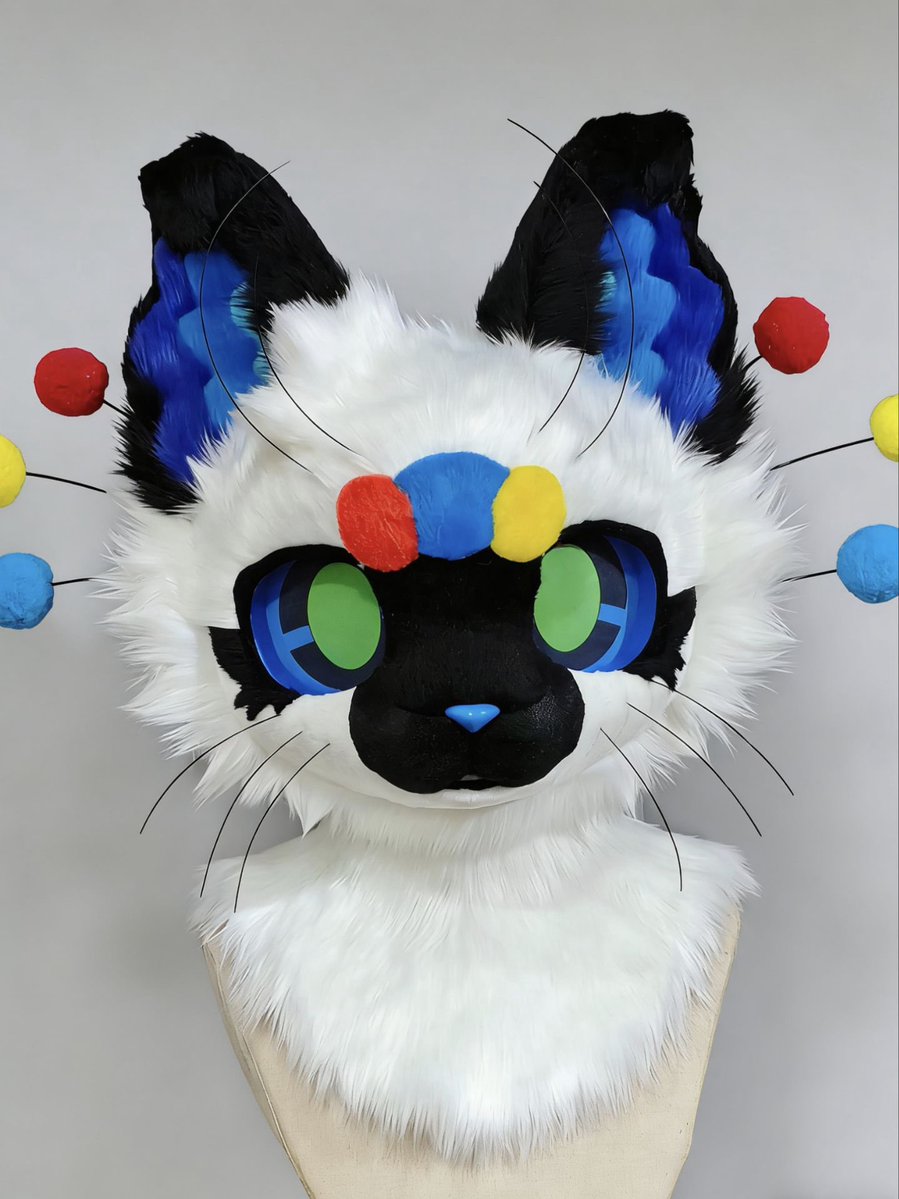 Ocore_Morpholab's tweet photo. ❤️💙💛 Commission showcase! This little one is a primary-colored baby! Commissions are still open! 😊
#kemonofriends #fursuit #furry #kemono #fursuitmaker #兽装 #福瑞 https://t.co/f49fMOvmr8