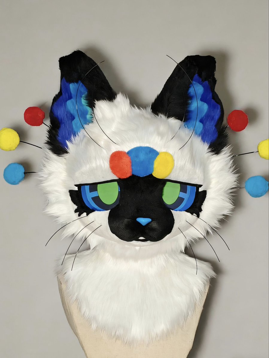 Ocore_Morpholab's tweet photo. ❤️💙💛 Commission showcase! This little one is a primary-colored baby! Commissions are still open! 😊
#kemonofriends #fursuit #furry #kemono #fursuitmaker #兽装 #福瑞 https://t.co/f49fMOvmr8