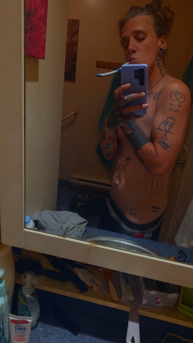 Transgoddess77's tweet photo. Wake up in the morning I got money on my mind😌😜😈
.
.
#transfindom #findomtwt #nsfwtwtًً #findomx #bum #booty https://t.co/7mS2nSiDYY