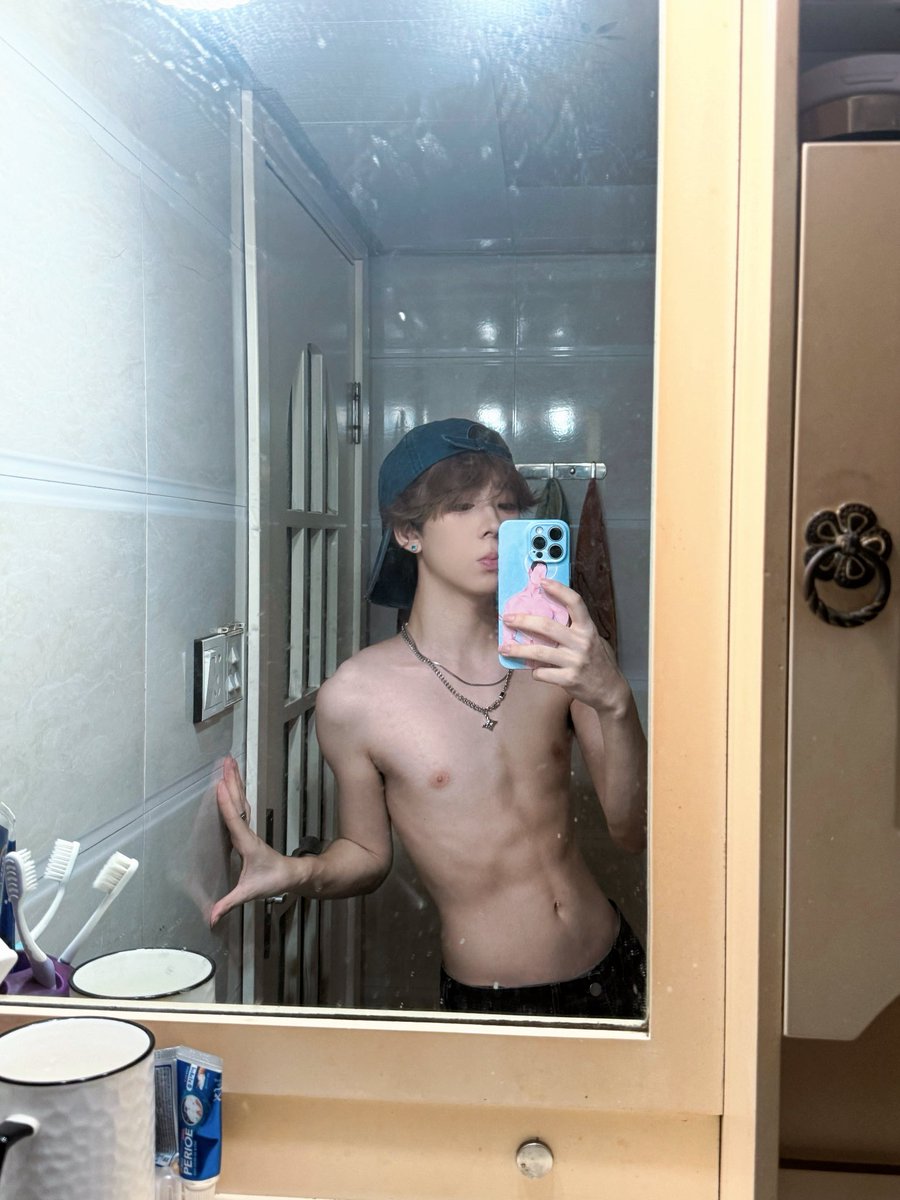 Nine_Hanv's tweet photo. lala～ https://t.co/aiYsiG28aX