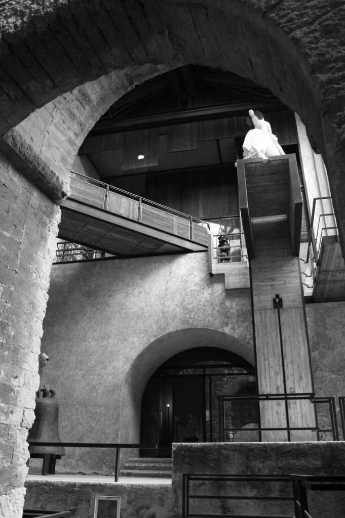 NewsArch's tweet photo. The Castelvecchio Museum. Carlo Scarpa. Review https://t.co/kxu2KZVXSp Музей Кастельвеккьо. Карло Скарпа #architecture #Castelvecchio #Review ▄▀ via @cihru https://t.co/c0DA4FmbEo