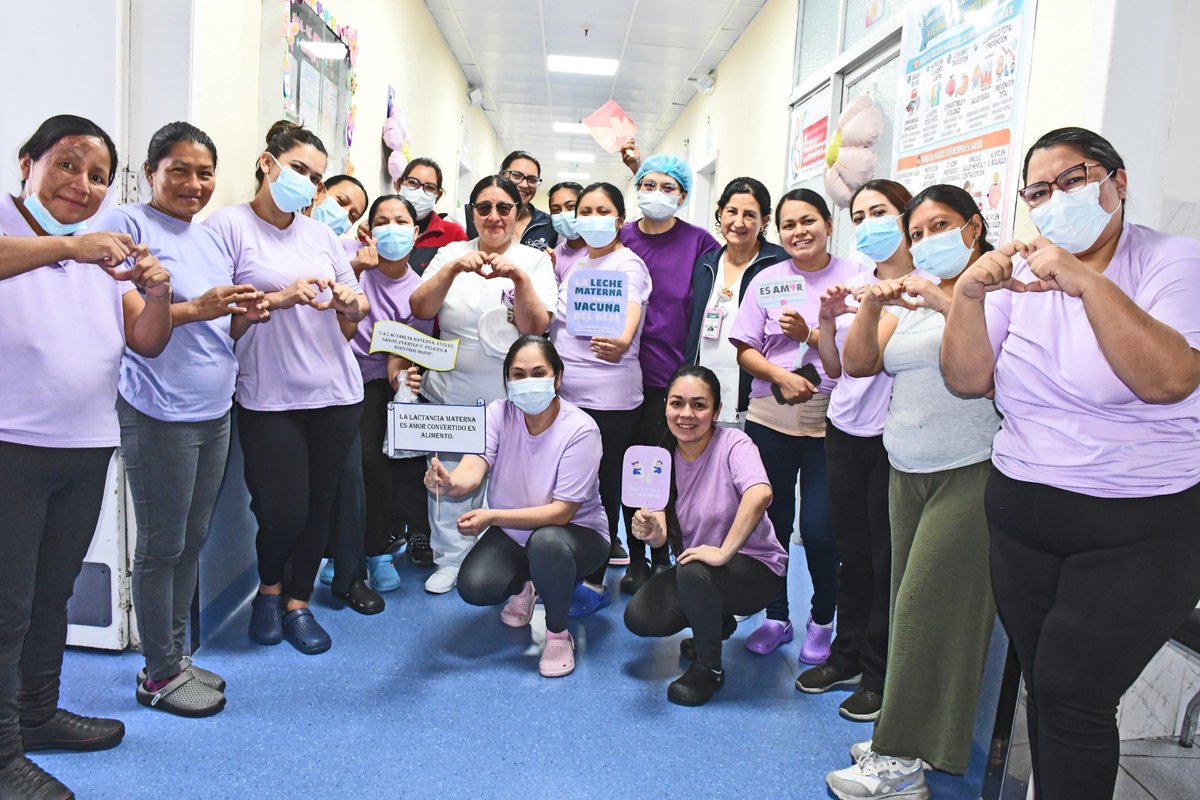 HCAM_IESS's tweet photo. #IESSteCuida | En el #HCAM creemos que cada gota de leche materna es un regalo de vida. 🤱
Nuestro equipo de Neonatología brindó charlas a madres para resolver dudas y reforzar los beneficios de la lactancia materna para el crecimiento, desarrollo y bienestar de sus bebés. https://t.co/pro6f49Z0R