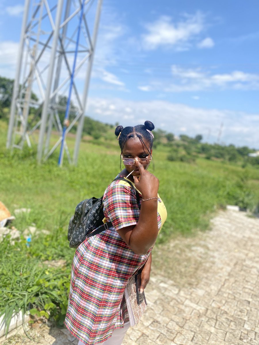 ahbie_Szn's tweet photo. Good evening mutuals 🤗🤭❤️
FYB Week
Back to School. I represented my Alma Mater 🤭📚 
Rate my outfits guys ❤️😝 https://t.co/YaV3cPpqtl