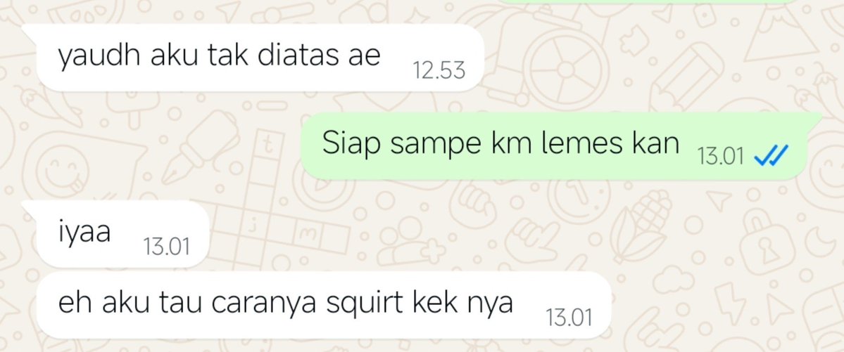 merkven's tweet photo. Ini adek adek udah pinter goyang pinter mencari hal baru wkwk https://t.co/qbR3FacgEA